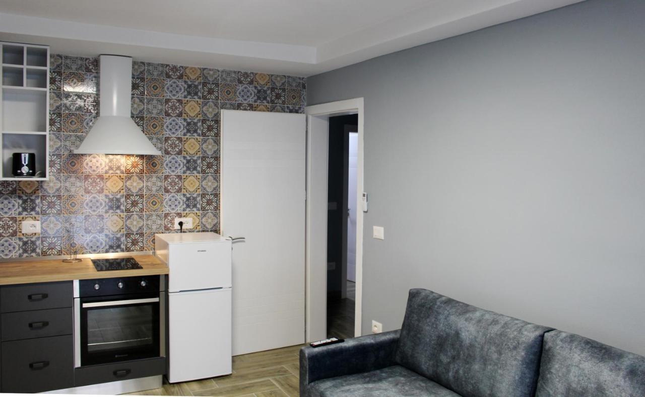2V1 - Blloku Bkt Apartment Tirana Exterior foto