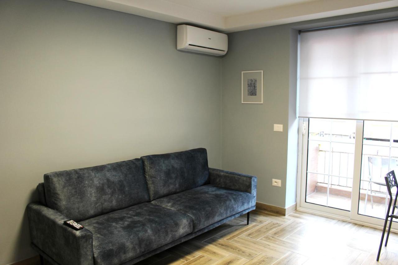 2V1 - Blloku Bkt Apartment Tirana Exterior foto