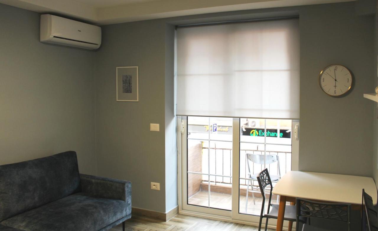 2V1 - Blloku Bkt Apartment Tirana Exterior foto